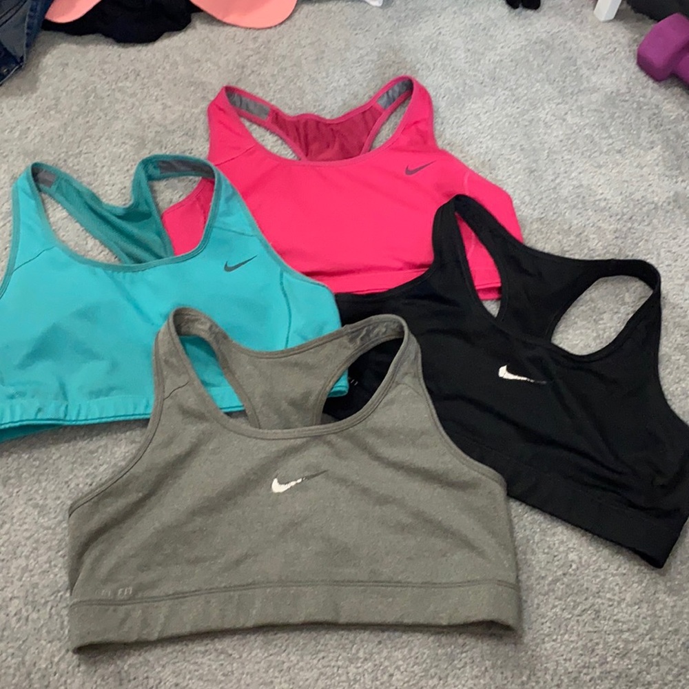 Set of 4 sports bras